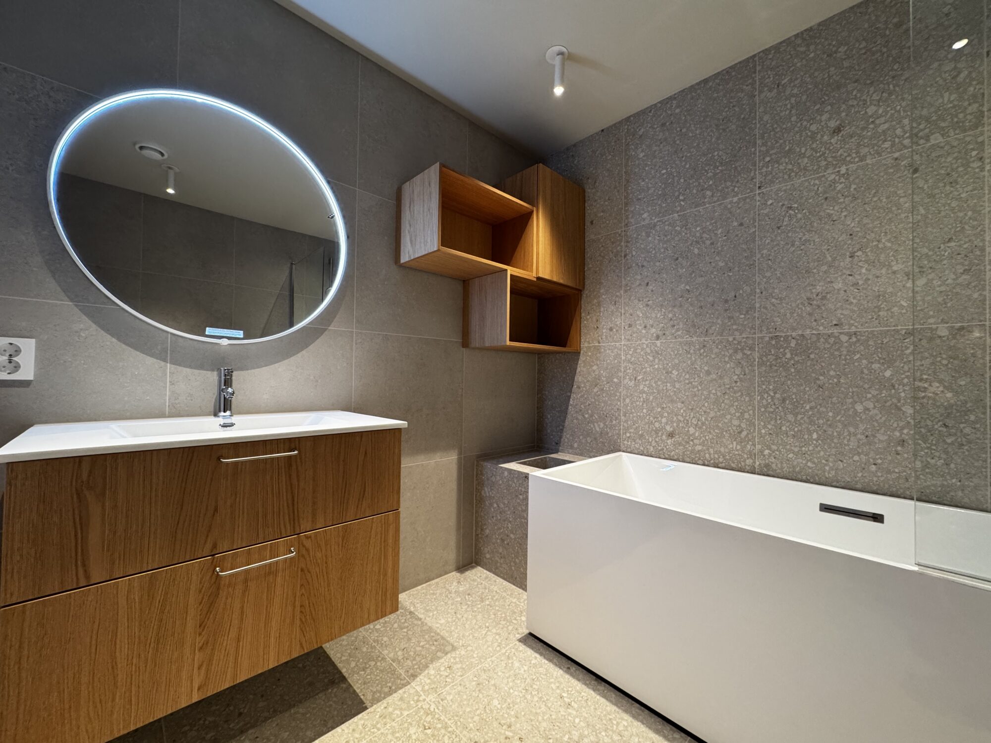 Bilde 08.12.2025, 18 32 59